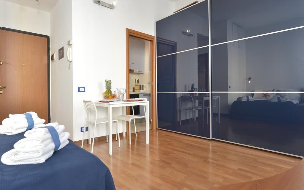 Lecco Apartment Milán Habitación foto