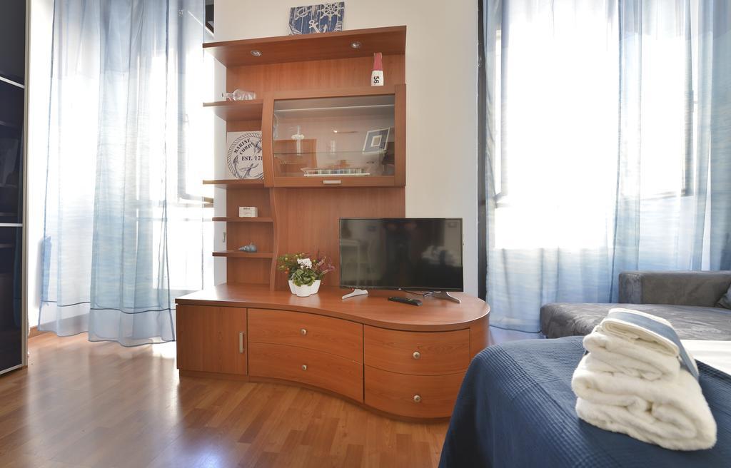Lecco Apartment Milán Habitación foto